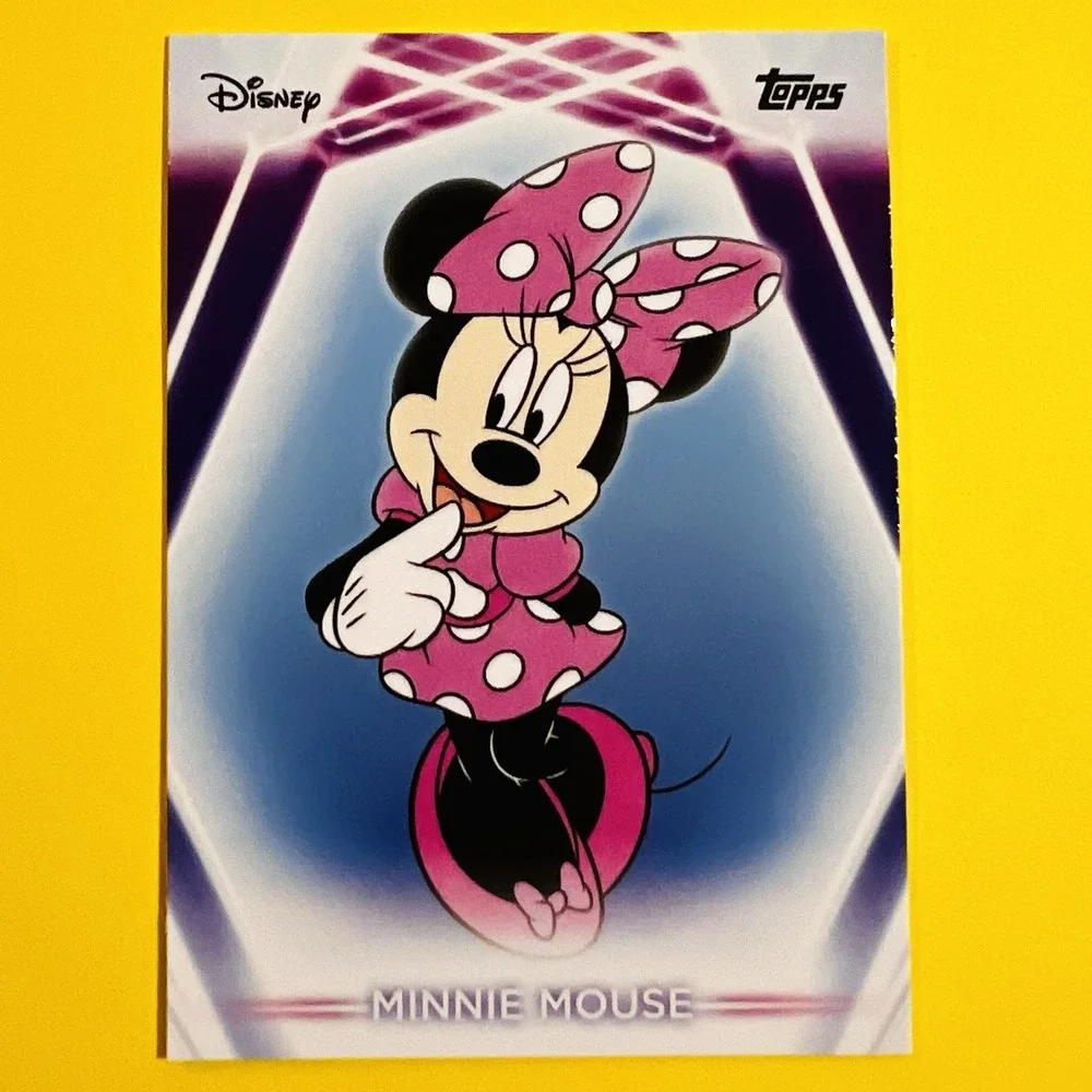2026 Topps Disney Neon‎ Minnie Mouse #199 Base Card